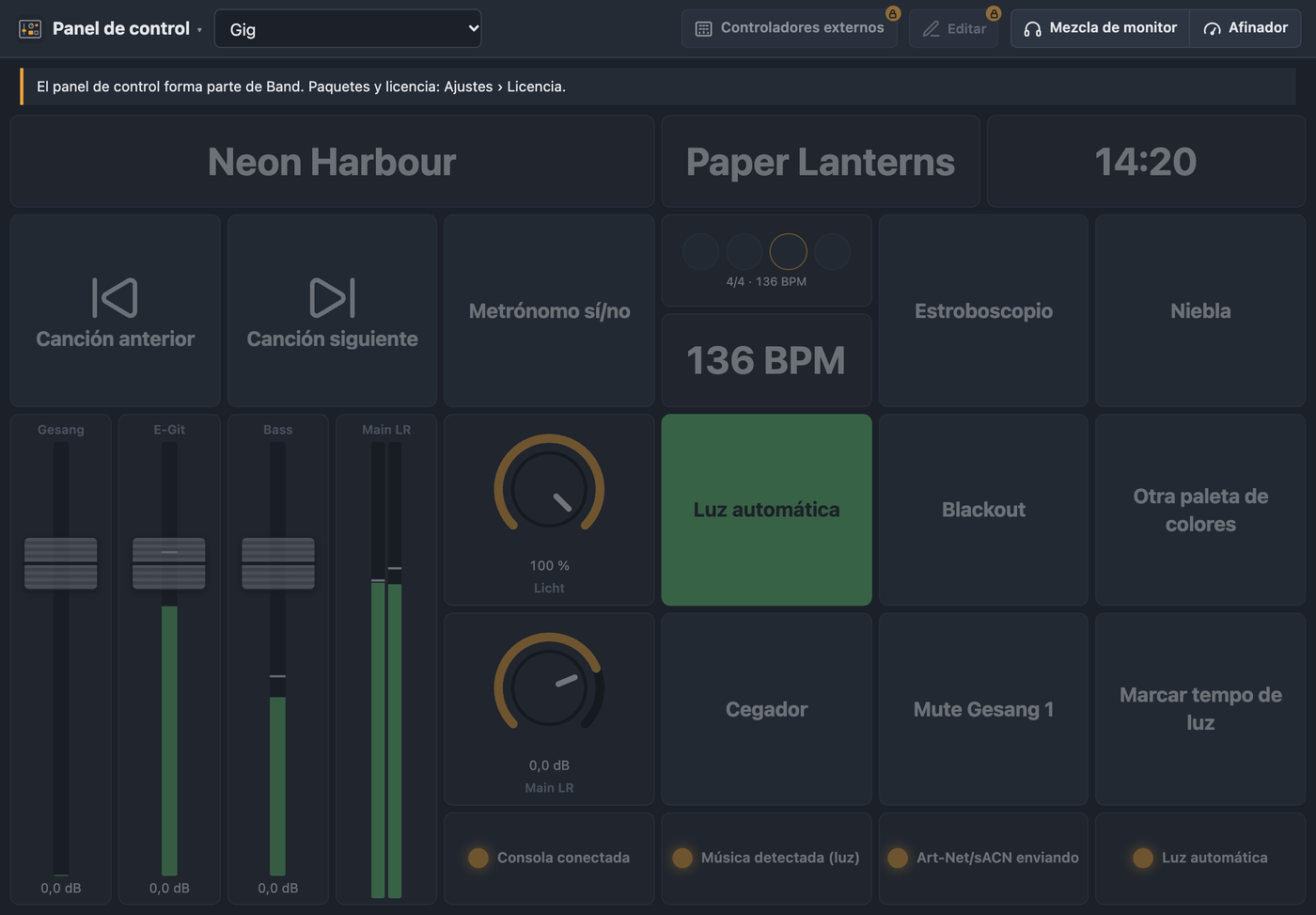 Panel de control en Free: cuadrícula en gris, aviso y candado en Editar y Controladores externos